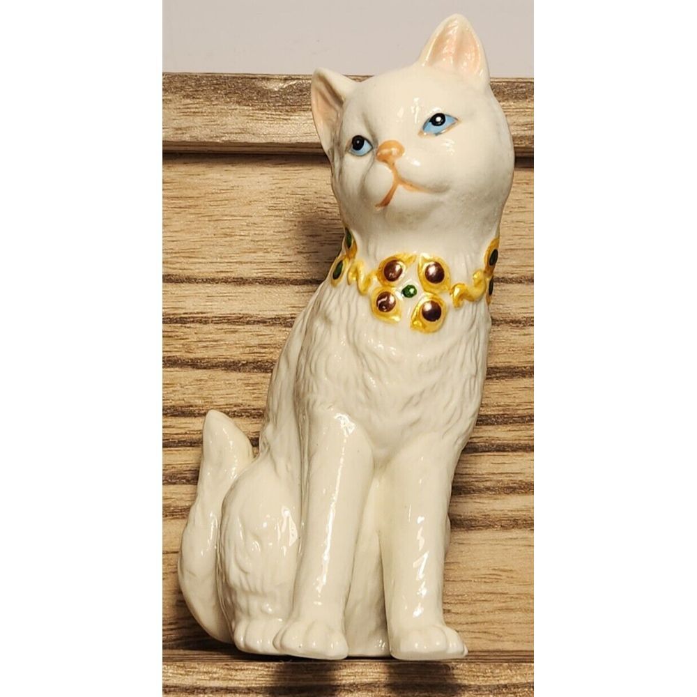 Cat Kitten Figurine Beautiful Multi Color‎ Collar Majestic Ceramic Hand Painted